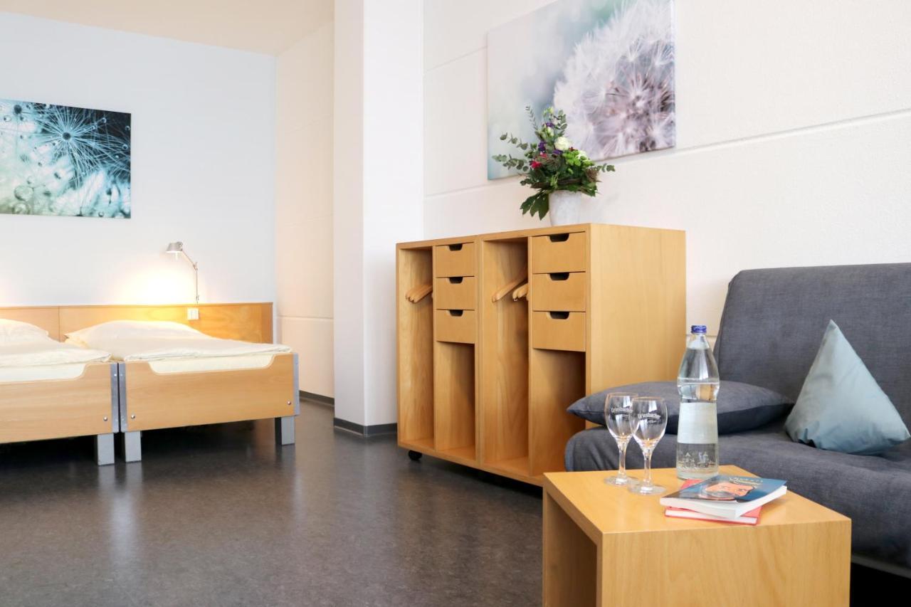 Seminarhotel In Der Manfred-Sauer-Stiftung Lobbach Eksteriør bilde