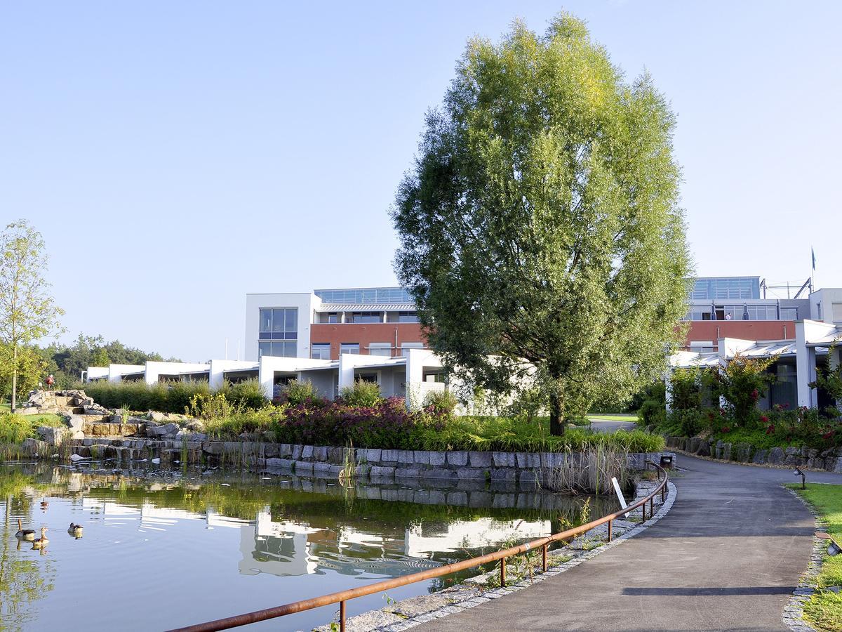 Seminarhotel In Der Manfred-Sauer-Stiftung Lobbach Eksteriør bilde